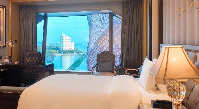 Wanda Reign Wuhan - image 49