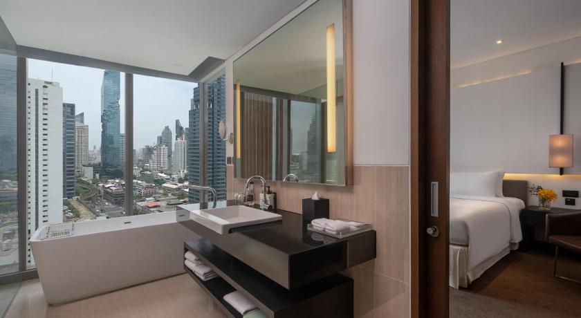 Image of Club 10 Room with Lounge Access 0