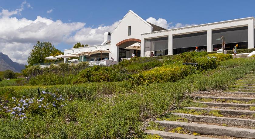 Winelands Golf Lodges 9 at De Zalze - image 7