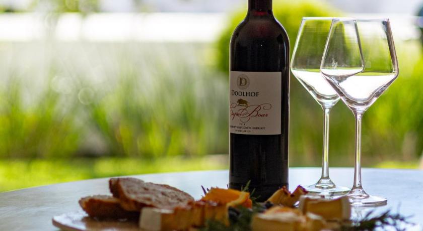 Winelands Golf Lodges 18 at De Zalze - image 9