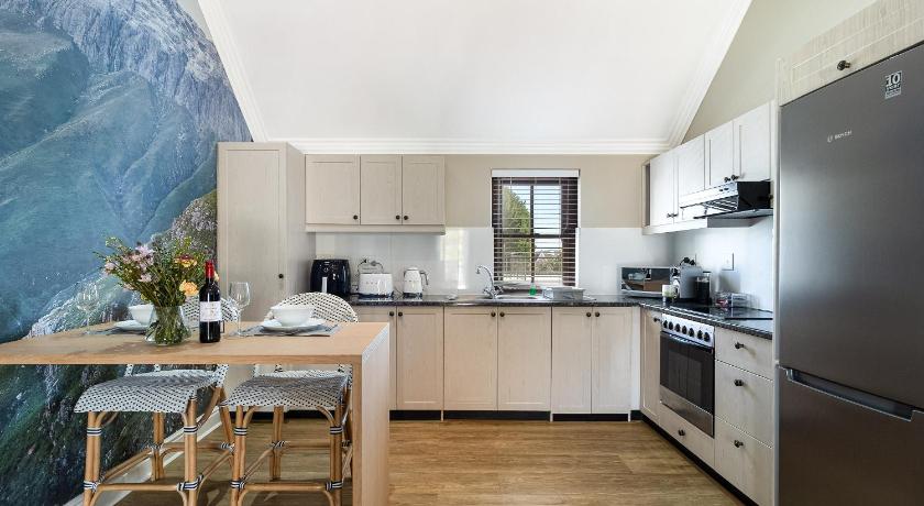 Winelands Golf Lodges 39 at De Zalze - image 16