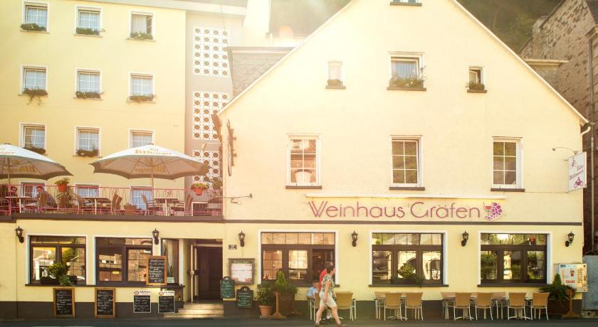 Weinhaus Grafen — Hotel in Cochem