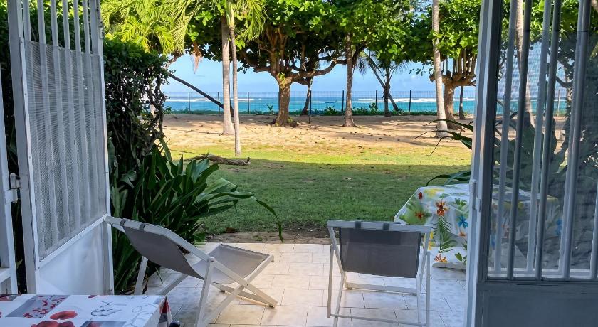 Charmant studio avec vue sur mer au Moule, 20 m² + terrasse