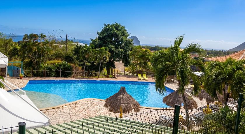 Foto Studio charmant au Diamant - 30 m² - Piscine partagée - Booking Diskon Spesial
