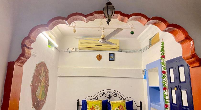 Bob Hostel – Jodhpur, FL