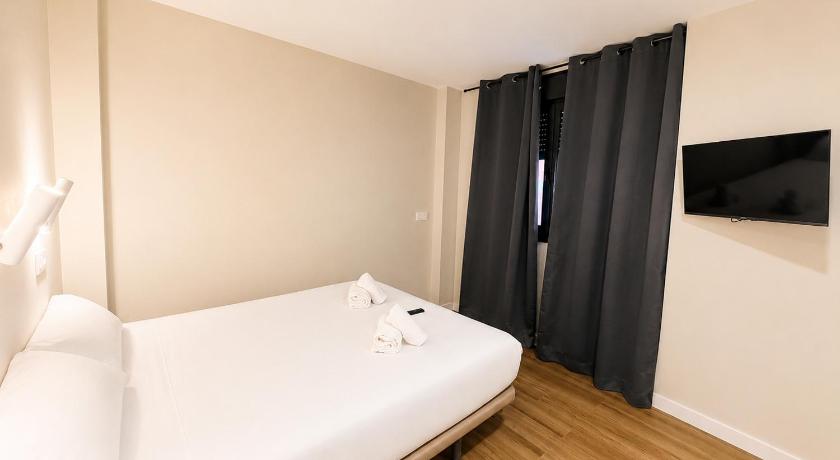 Hostal Bernabeu 2 - image 14
