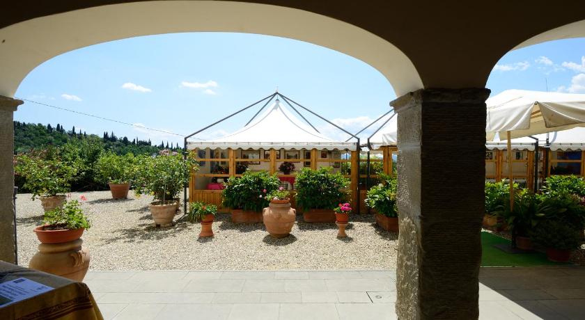 卡斯泰尔弗兰科威尼托 Agriturismo La Casuccia 4星级 民宿 泳池