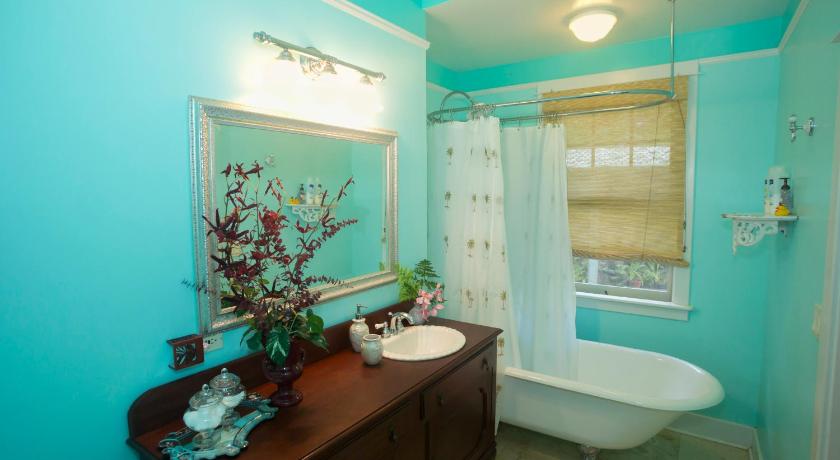 Iao Valley Inn photo