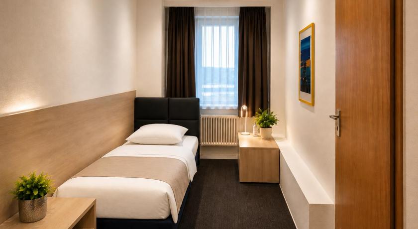 Image of Single Room 4