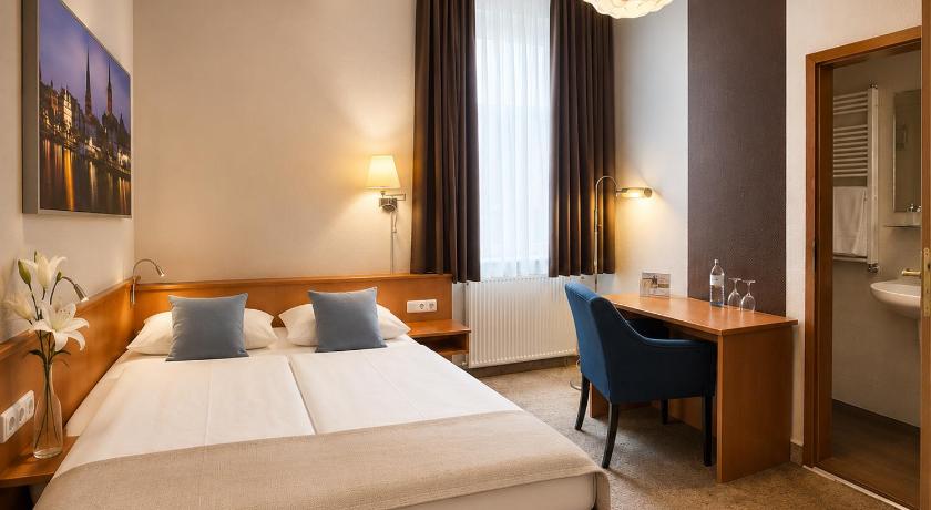 Image of Double Room 3