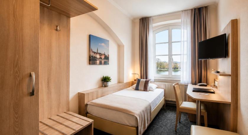 Image of Superior Single Room 0
