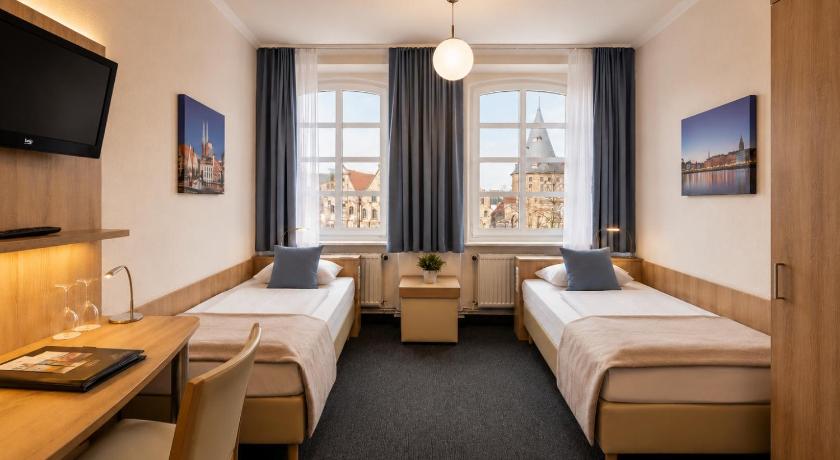 Image of Superior Twin Room 0