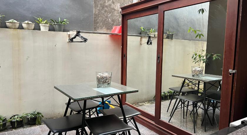 The Valley Guesthouse - image 17