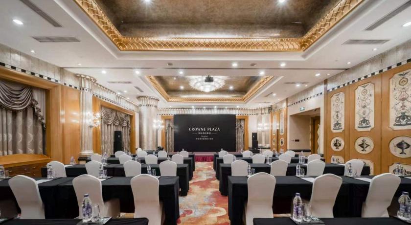 Crowne Plaza Qingdao By IHG - image 44