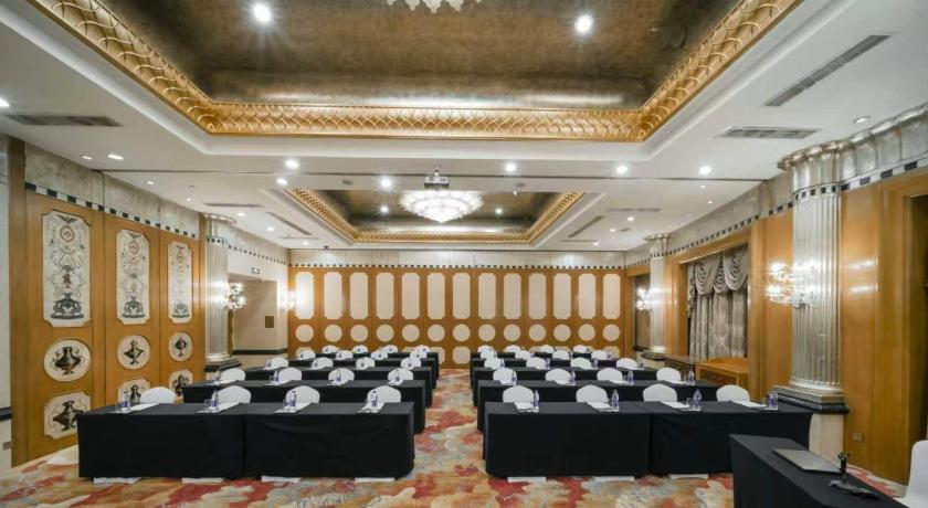 Crowne Plaza Qingdao By IHG - image 23