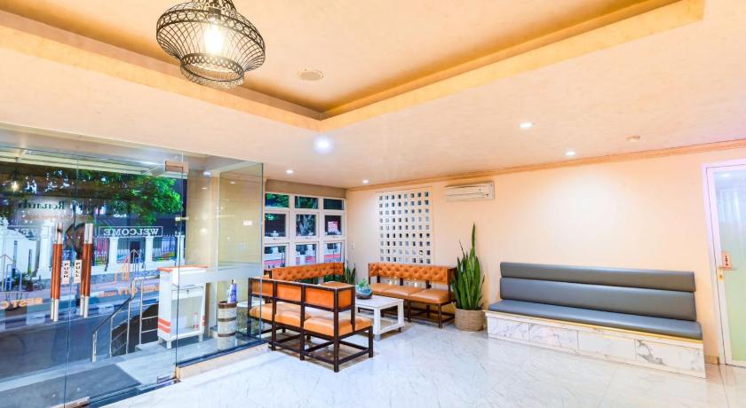 Best City Hotel - image 12