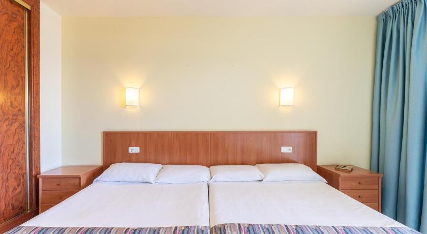 Divvietīgs numurs (1 vai 2 gultas) ar skatu uz jūru (Double or Twin Room with Sea View) attēls 3