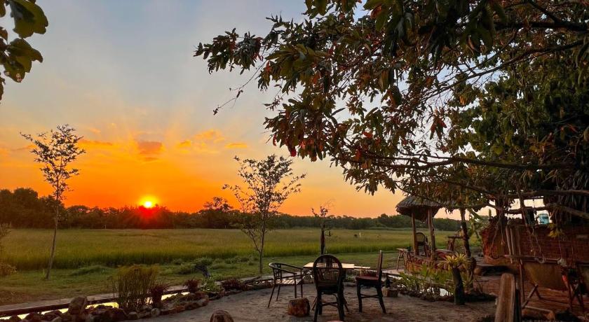 MONSOON Eco Resort