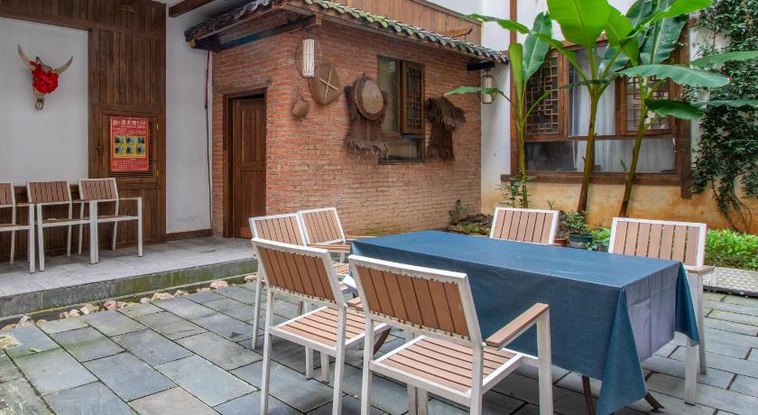 Zhangjiajie Countryard Hotel - image 30