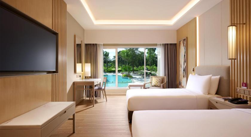 Image of Twin Room with Pool View - Accessible 0