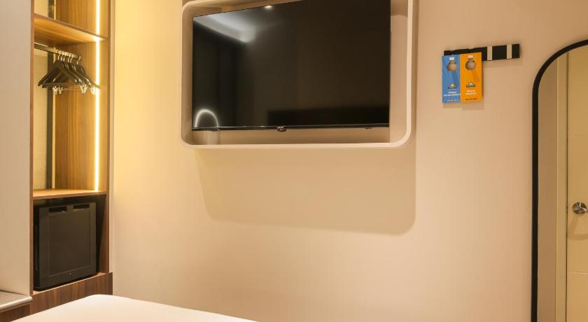 Image of Superior Queen Room, Sofa Bed 9