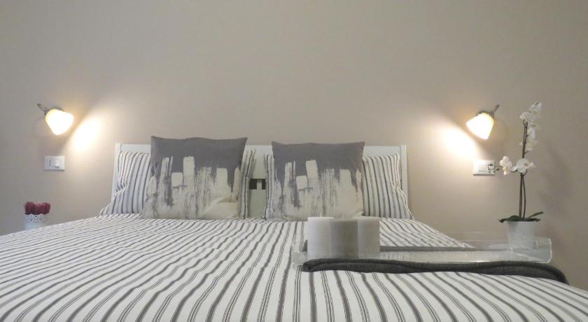 Image of Apartment 6