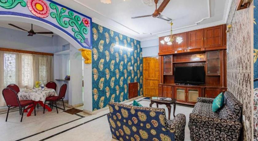 Beach villa service apartment - image 3
