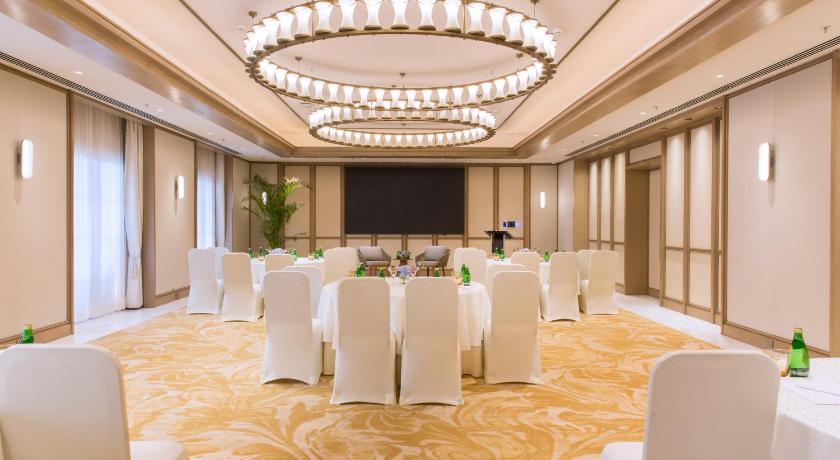 DLF Club 4 - image 38