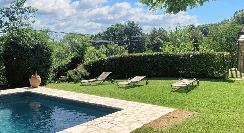 Cozy apartment with pool in Trequanda 40 m²