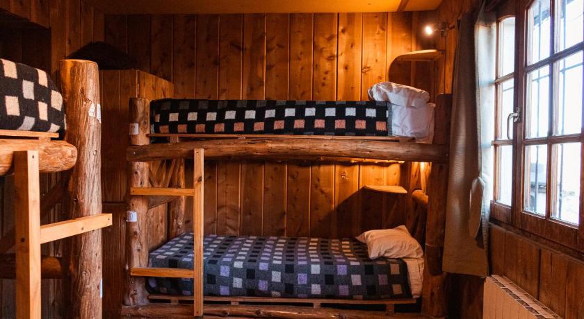Image of Bed in 4-Bed Mixed Dormitory Room 0