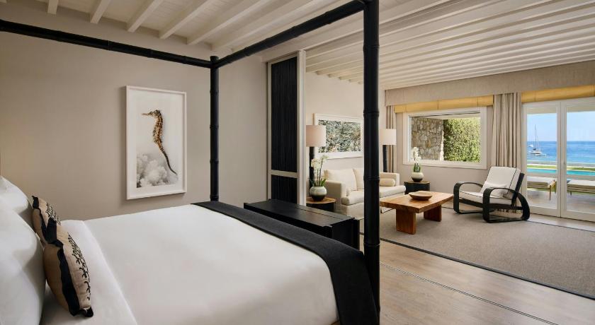 Image of Luxury, Suite, Sea view, Private pool 0