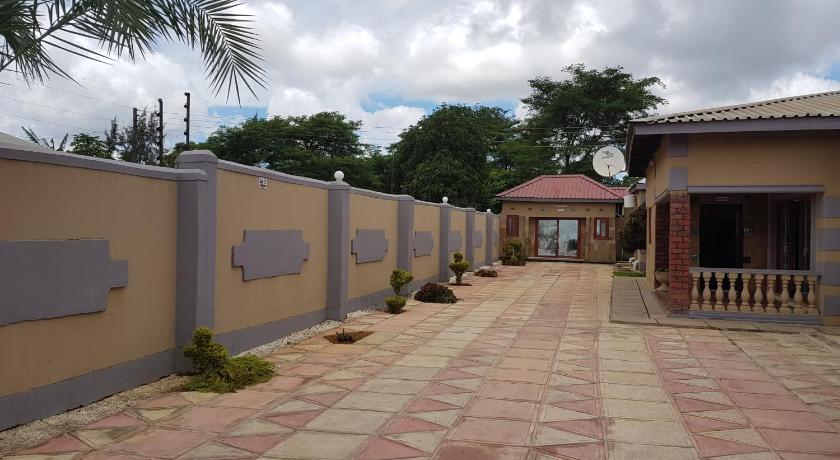 Rugems Executive Lodge - image 8