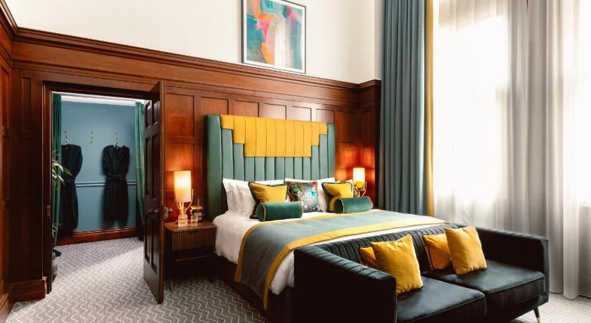 Image of Suite 0