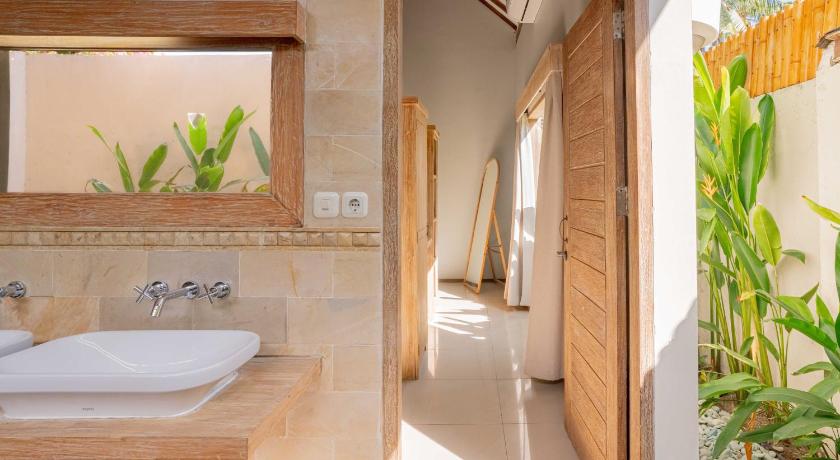Image of Superior One-Bedroom Villa with Private Pool 12