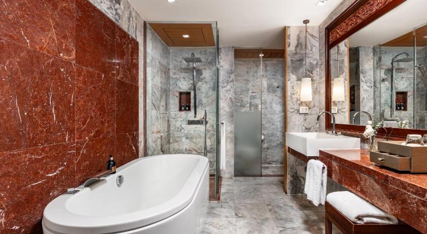 Image of Deluxe Spa Ocean View King 2