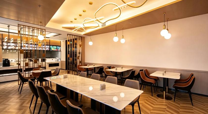 Atour Hotel Kunming High-Tech Wuyue Plaza - image 13