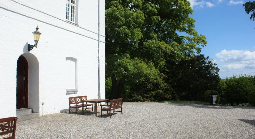 Kokkedal Slotshotel photo