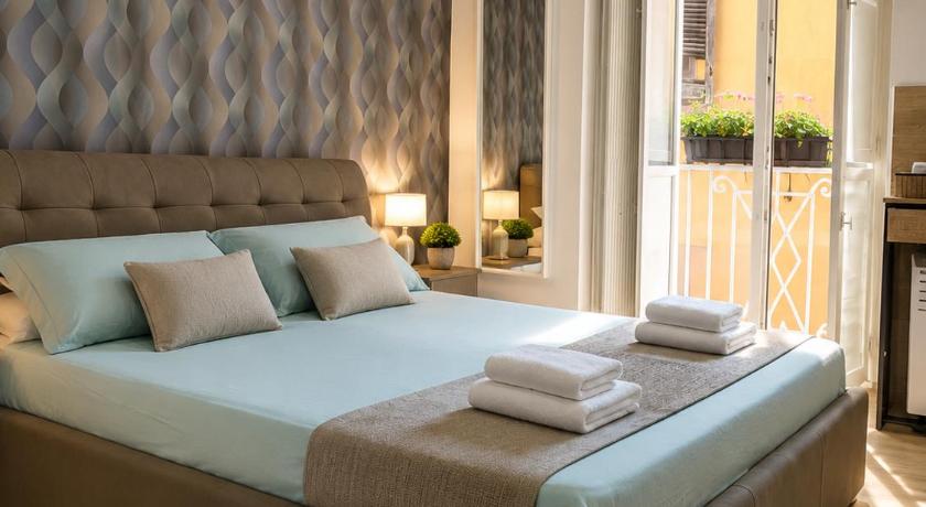 Urban Chic Suite Toledo - image 2