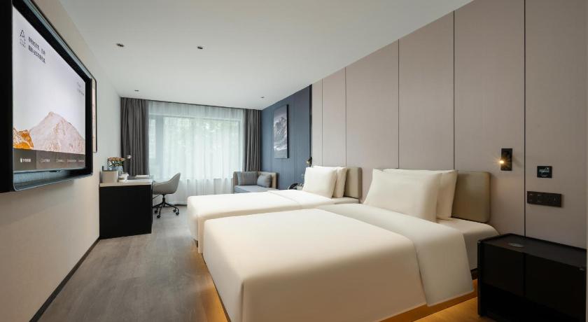 Image of Deluxe Twin Room 0