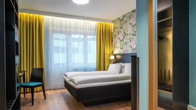 Image of Suite 10