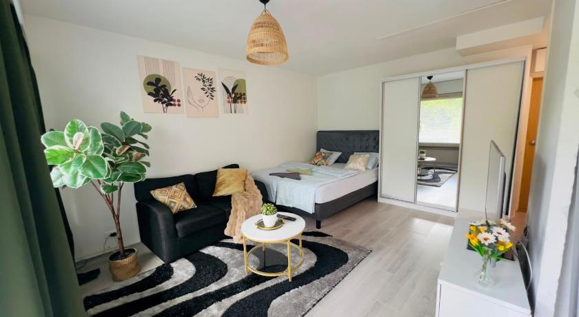 Helmi Haven Modern Studio Myyrmaki 15 min to Airport