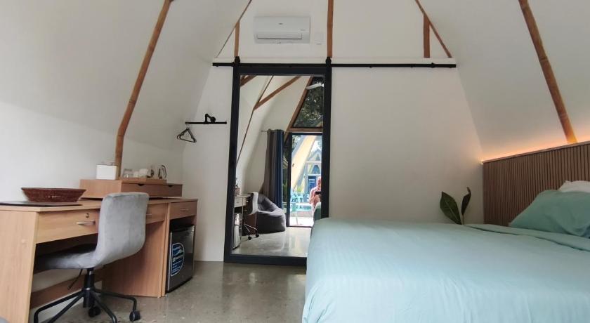 Lokal Hotels Dauin - image 38