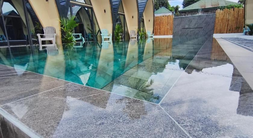 Lokal Hotels Dauin - image 13