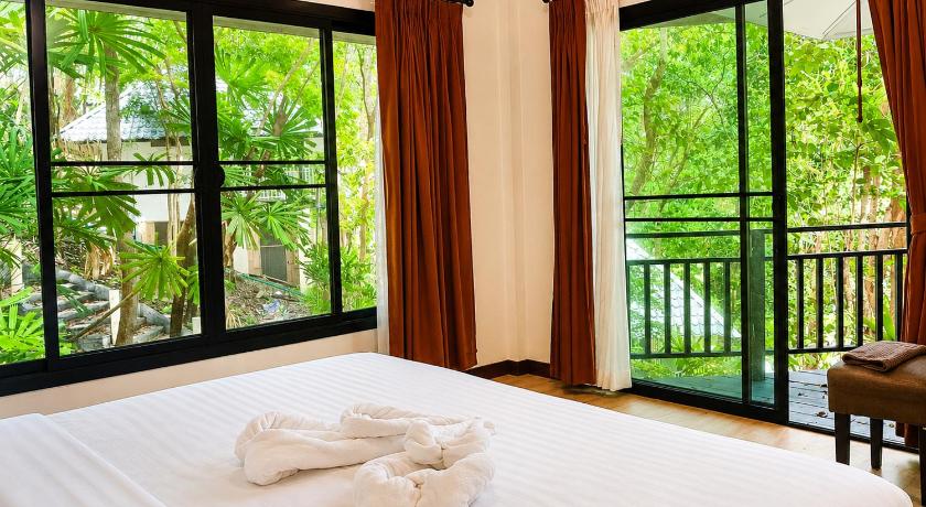 Image of Hillside Suite 11