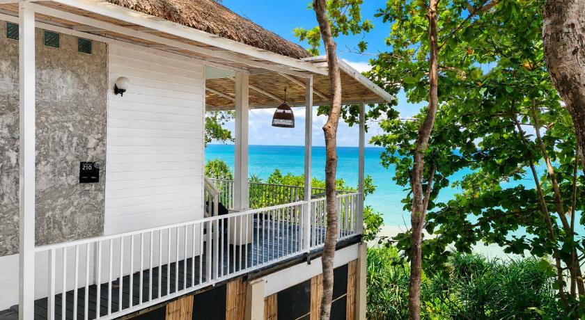 Image of Deluxe Ocean View 15