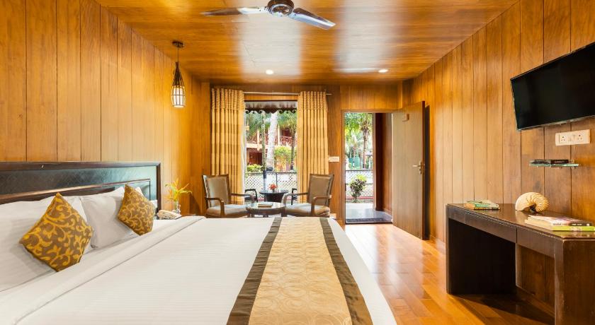Poolside Room