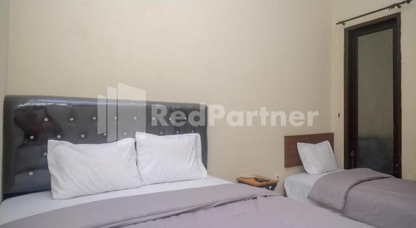 Mutiara Residence Near Simpang Lima Mitra RedDoorz - image 27