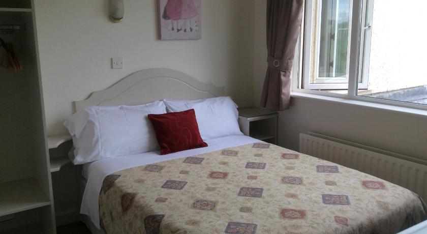 The Meadows Bed and Breakfast photo