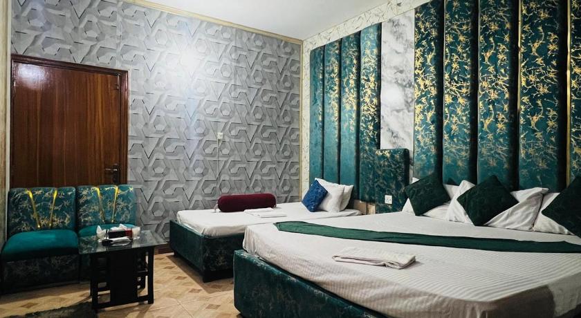 Hotel Super Seven – Lahore, WI