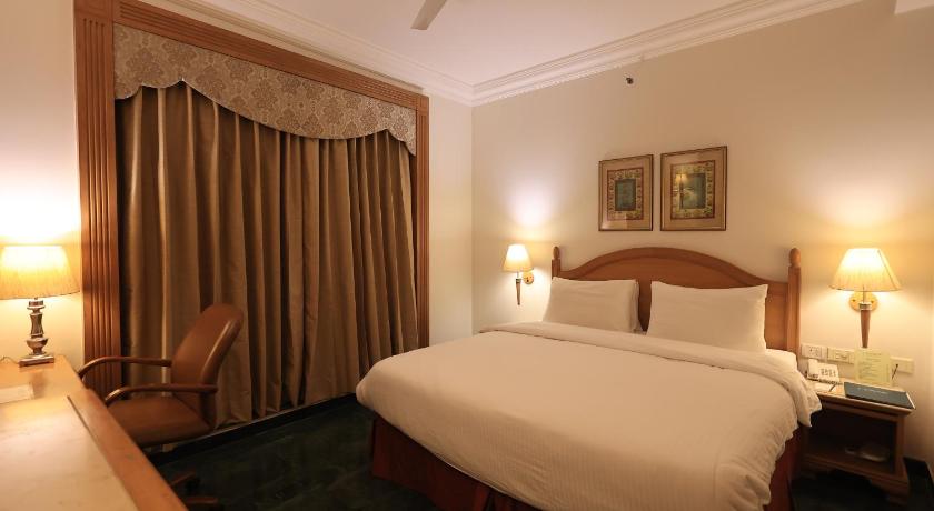 Image of Executive Suite 3